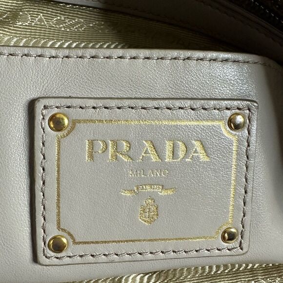 💯Authentic Prada Two-way Tote Bag🍀 - Picture 14 of 17